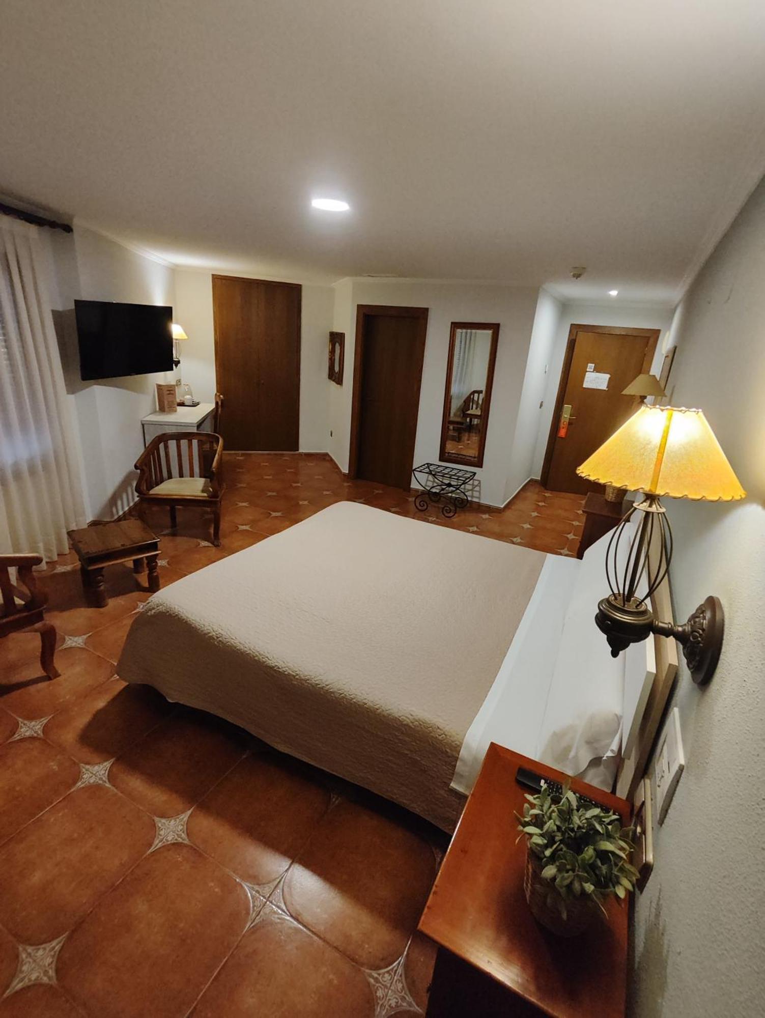 Hostal La Posada Torrellano Ngoại thất bức ảnh